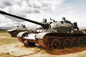 Řízení ruského tanku T-55