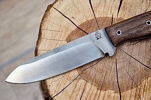 Originální ručně kovaný nůž Bushcraft