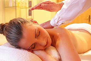 Relaxační masáž z rukou profesionála
