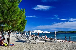 Chorvatsko: Vodice jen 500 m od pláže a moře ve Villa Kristínka v apartmánu pro 2 až 6 osob + vlastní kuchyňka