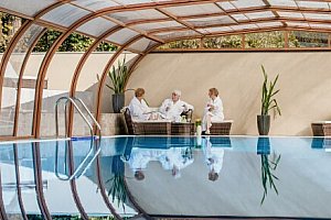 Maďarsko: Luxus na zámku Fönix Medical Wellness Resort **** s neomezeným wellness, půjčením kol a polopenzí
