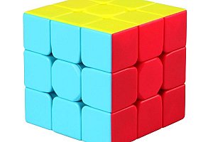 Rubikova kostka v zářivých barvách a poštovné ZDARMA!