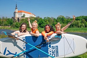Zážitek v podobě jízdy na paddleboardu i koloběžce přes České Švýcarsko s instruktáží a průvodcem