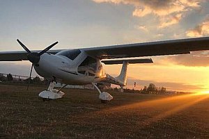 Vyhlídkový let s možností pilotování nad Karlštejnem, Točníkem i Křivoklátem