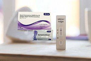 5ks Antigenních testů ze slin pro výtěr z nosu