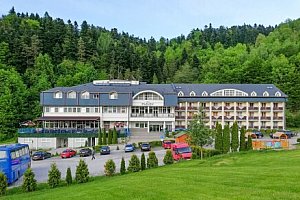 Dovolená ve Slovenském ráji: Hotel Plejsy *** s polopenzí, neomezeným wellness a bohatým vyžitím pro děti