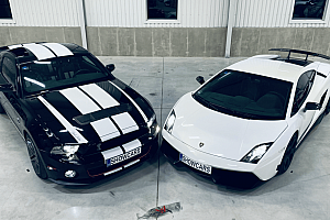 Lamborghini vs Mustang GT500 SHELBY včetně pohonných hmot